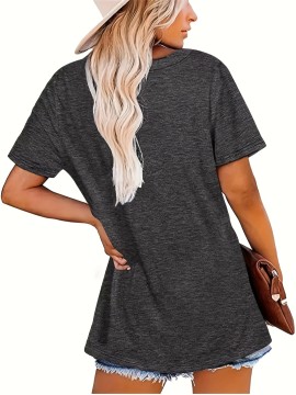 [Plus Size Christmas Tee] Plus Size Women's Christmas Baking Crew Graphic T-Shirt - Festive Gingerbread & Santa Design, 